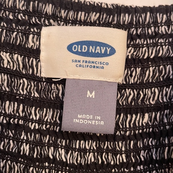 A-Line old navy sundress - Picture 4 of 7